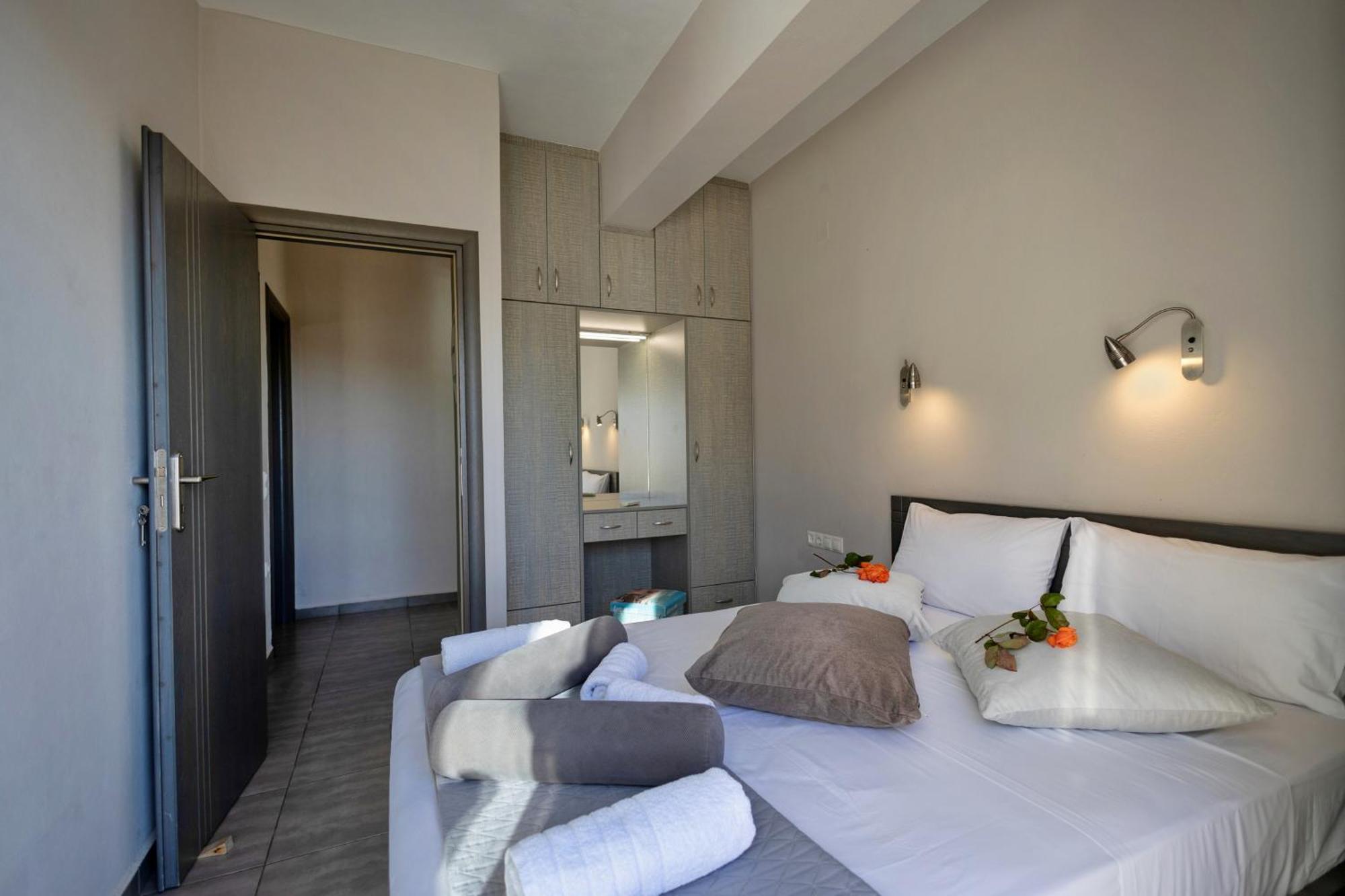 Akrotiri Panorama- Luxury Rental Apartments With Sea View Rodakino Exterior foto